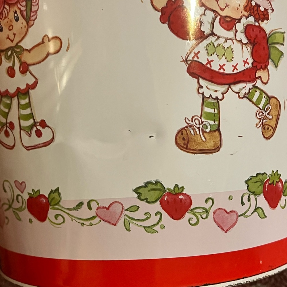 Vintage strawberry shortcake trashcan - Picture 4 of 9